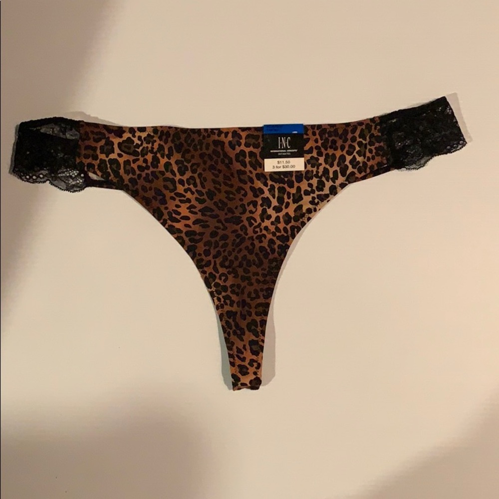 Leopard print thong
